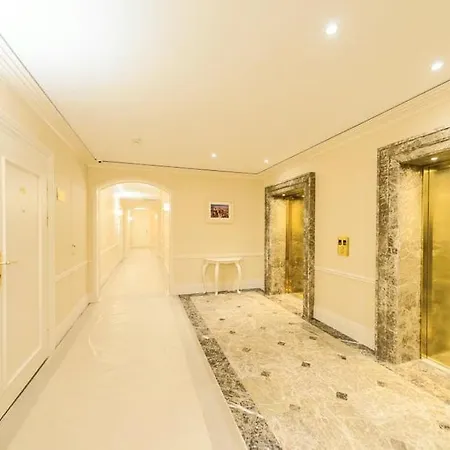 1 Room 60M2 Center Of Obolon Near River Side Kyiv Exterior photo