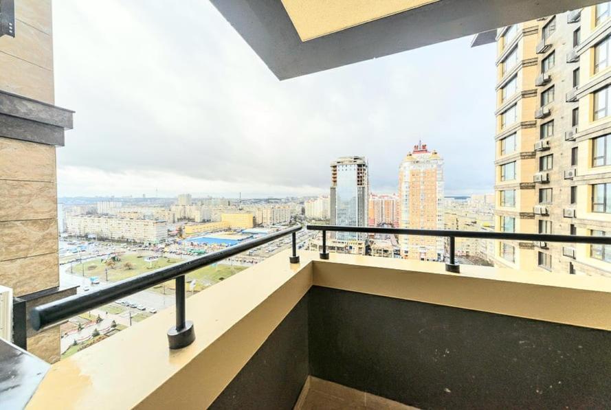 1 60m2 Center Of Obolon Near River Side